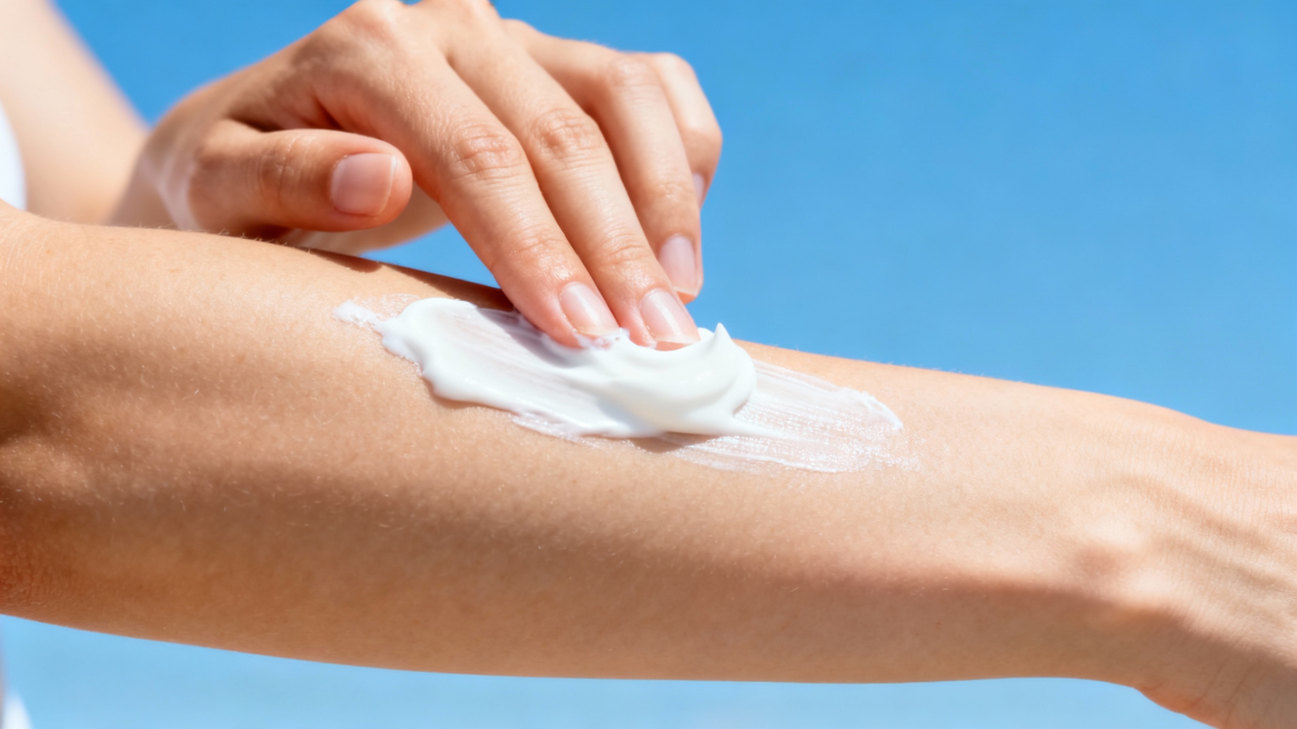 Featured image for Guarding Your Skin: Expert-Approved Sunscreen Recommendations for Albinism